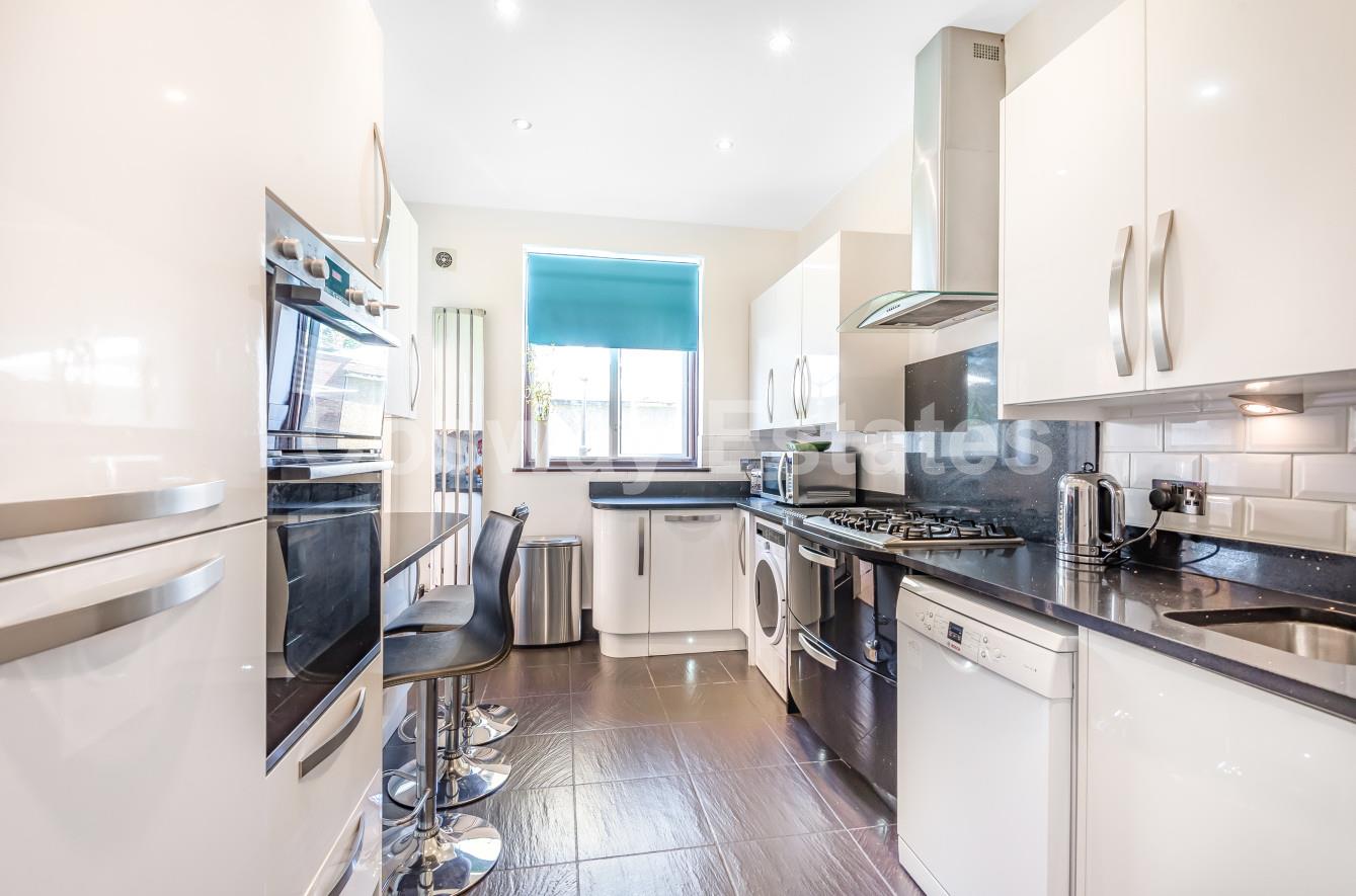 Fairfield Avenue, Edgware